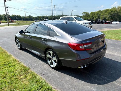 Used 2019 Honda Accord Touring image 25