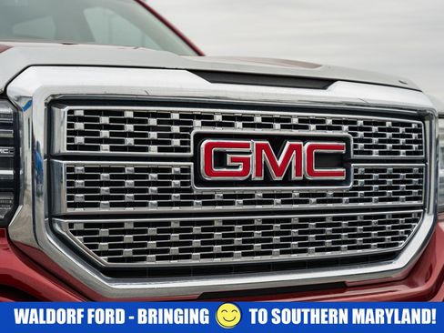 Used 2017 GMC Sierra 1500 Denali w/ Denali Ultimate Package image 12