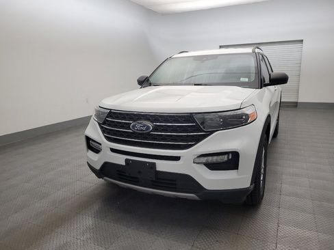 Used 2023 Ford Explorer XLT w/ Equipment Group 202A RWD image 15