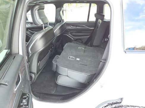 Used 2023 Jeep Grand Cherokee Overland w/ Luxury Tech Group IV image 48