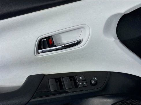 Used 2021 Toyota Prius Prime Limited image 22