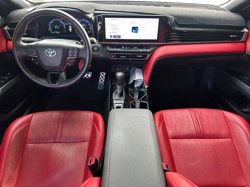Used 2025 Toyota Camry XSE image 12