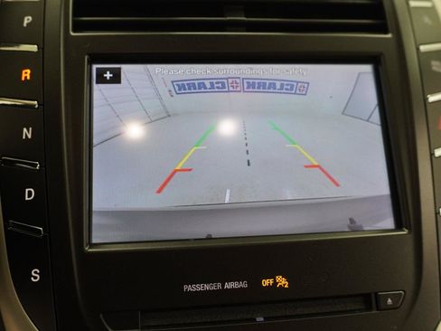 Used 2019 Lincoln MKC Reserve w/ MKC Technology Package FWD image 16