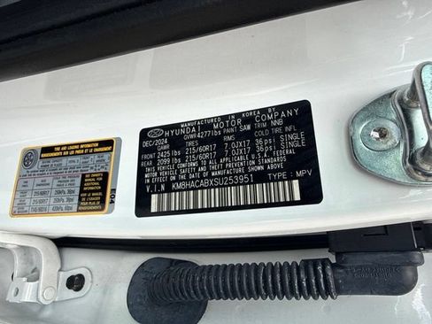 Used 2025 Hyundai Kona SE AWD/4WD image 29