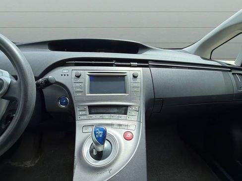 Used 2012 Toyota Prius Two FWD image 11