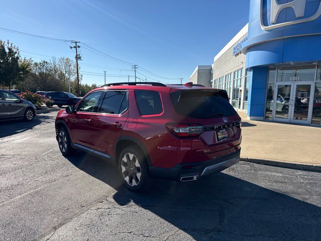 New 2026 Honda Pilot Touring image 9