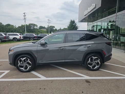 Certified 2024 Hyundai Tucson Limited AWD/4WD image 2