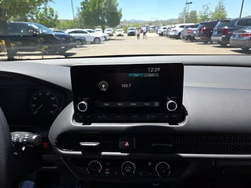 Certified 2024 Honda HR-V LX image 27