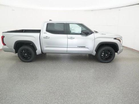 New 2026 Toyota Tundra Limited AWD/4WD image 18