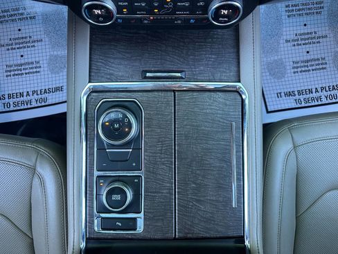 Used 2019 Ford Expedition Limited w/ Equipment Group 301A image 36