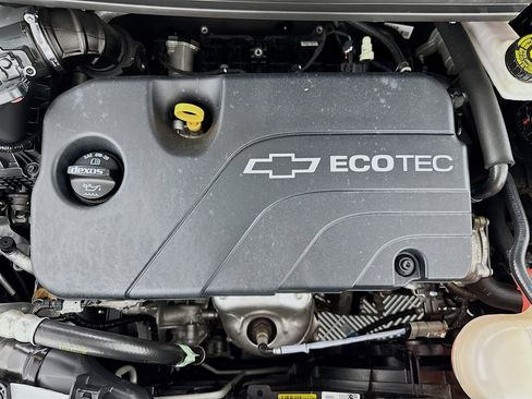 Used 2020 Chevrolet Spark LT image 37