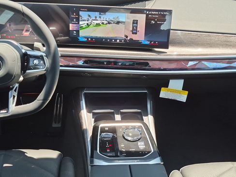New 2026 BMW 740i w/ Premium Package RWD image 31
