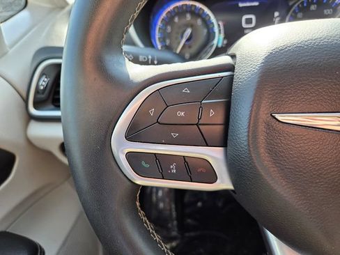 Certified 2022 Chrysler Pacifica Touring-L FWD image 31