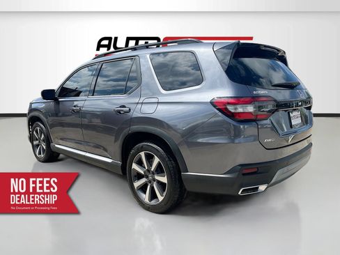 Used 2025 Honda Pilot Elite image 5