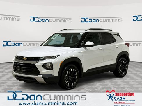 Used 2021 Chevrolet TrailBlazer LT FWD image 1