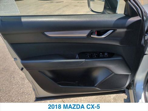 Used 2018 MAZDA CX-5 Sport FWD image 12