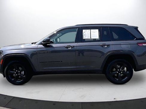Certified 2023 Jeep Grand Cherokee Altitude AWD/4WD image 5