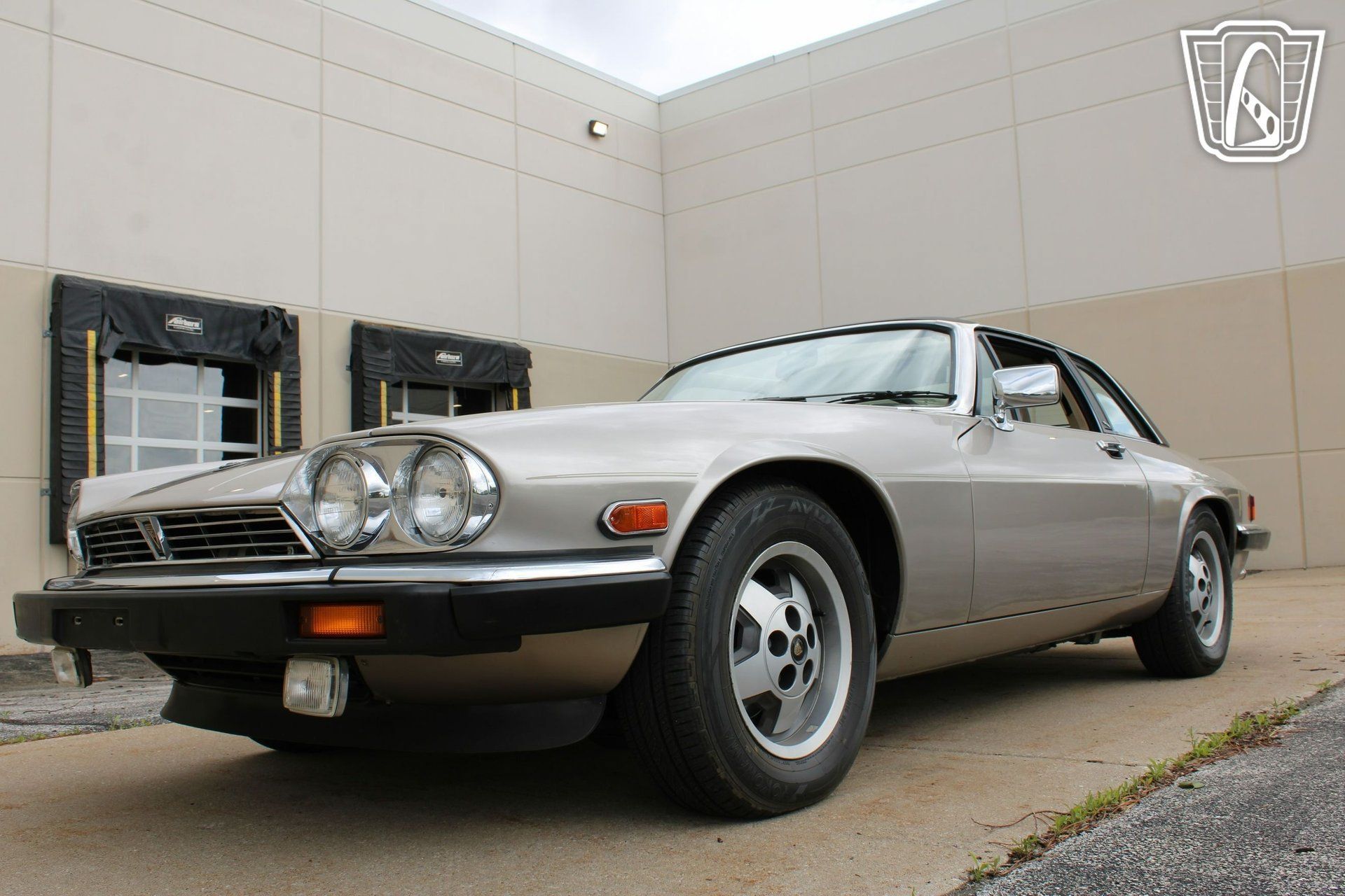 Used 1988 Jaguar XJS V12 Convertible RWD image 19
