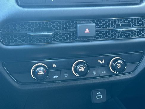 Used 2023 Honda HR-V LX image 22