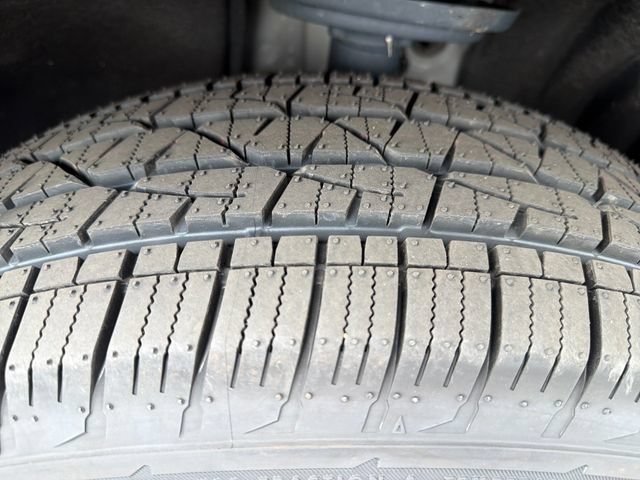Used 2026 Chevrolet Traverse LT AWD/4WD image 32