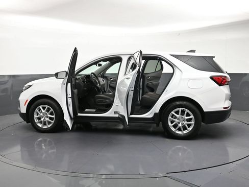 Certified 2024 Chevrolet Equinox LT AWD/4WD image 34