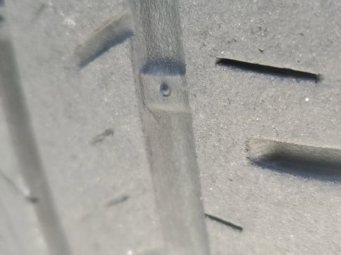 Used 2018 Honda CR-V Touring image 3