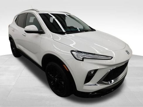 Used 2024 Buick Encore GX Sport Touring w/ Comfort Package image 2