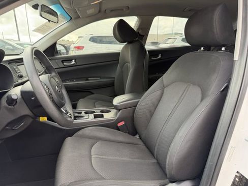 Used 2016 Kia Optima LX FWD image 12