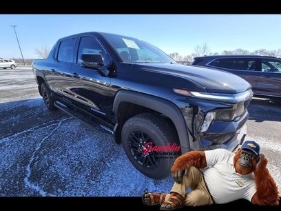 Used 2025 Chevrolet Silverado EV LT