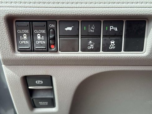 Used 2019 Honda Odyssey Touring image 22