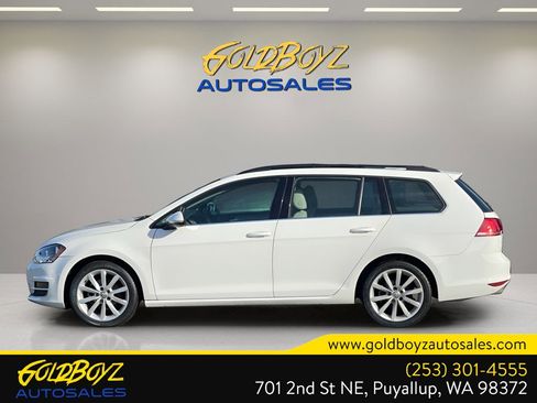 Used 2017 Volkswagen Golf SE image 7