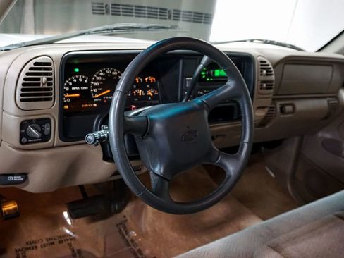 Used 1998 Chevrolet Silverado 1500 4x4 Regular Cab w/ Preferred Equipment Group 2 image 48