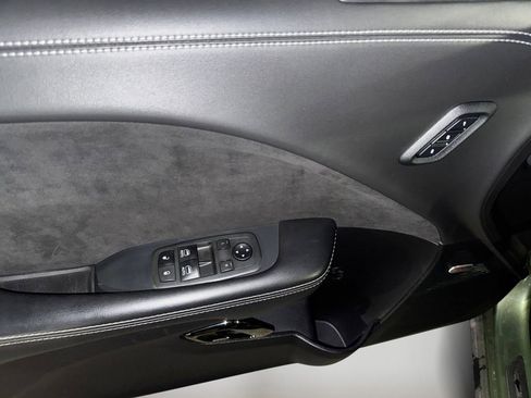 Used 2021 Dodge Challenger SRT Hellcat Redeye image 16