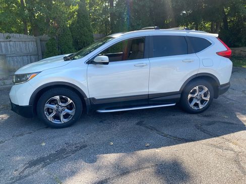 Used 2017 Honda CR-V EX-L image 2