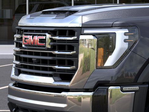 New 2026 GMC Sierra 2500 SLE AWD/4WD image 37