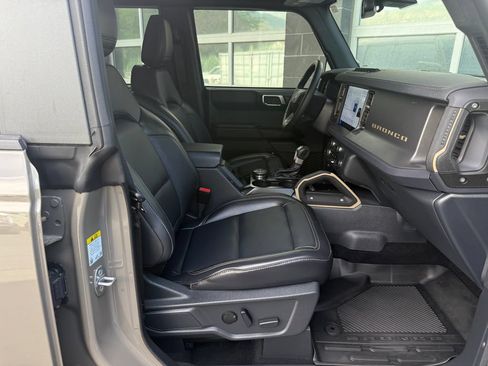 Used 2025 Ford Bronco Badlands AWD/4WD image 40