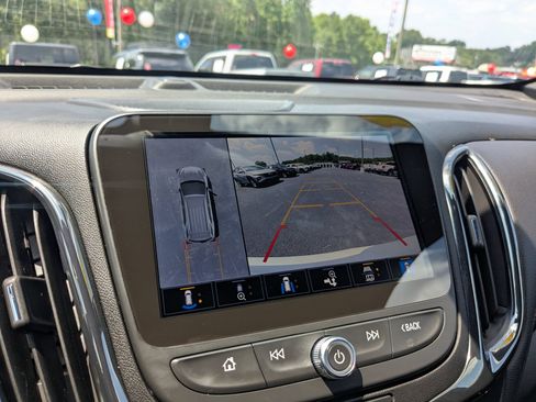 Used 2024 Chevrolet Equinox RS w/ RS Leather Package FWD image 17