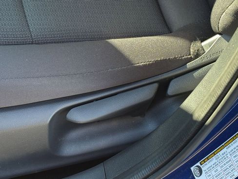 Used 2025 Toyota Prius LE image 23