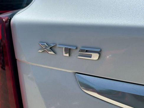 Used 2022 Cadillac XT5 Luxury FWD image 12