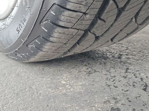 Certified 2023 Chevrolet Bolt EUV LT w/ Driver Confidence Package image 33