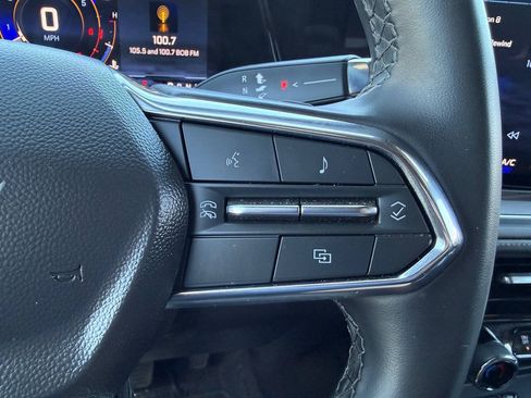 Used 2025 Chevrolet Suburban Z71 AWD/4WD image 36
