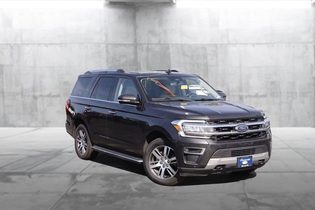 Used 2023 Ford Expedition Limited AWD/4WD image 2