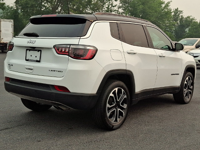 Used 2022 Jeep Compass Limited w/ Sun and Sound Group AWD/4WD image 9