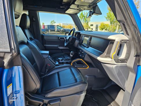 Used 2022 Ford Bronco Badlands w/ Sasquatch Package image 33