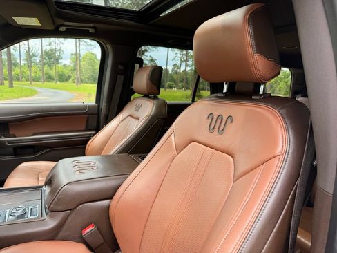 Used 2022 Ford Expedition King Ranch AWD/4WD image 12
