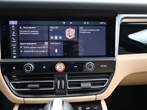 New 2026 Porsche Macan image 15