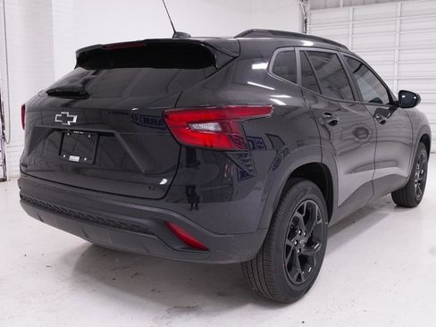 New 2026 Chevrolet Trax LT w/ Driver Confidence Package image 5