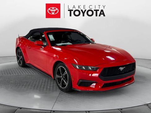 Used 2024 Ford Mustang Premium image 10