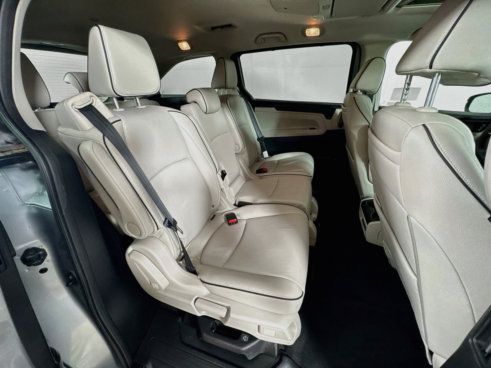 Used 2026 Honda Odyssey Touring image 32