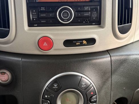 Used 2012 Nissan Cube 1.8 SL w/ Interior Designer Pkg image 12